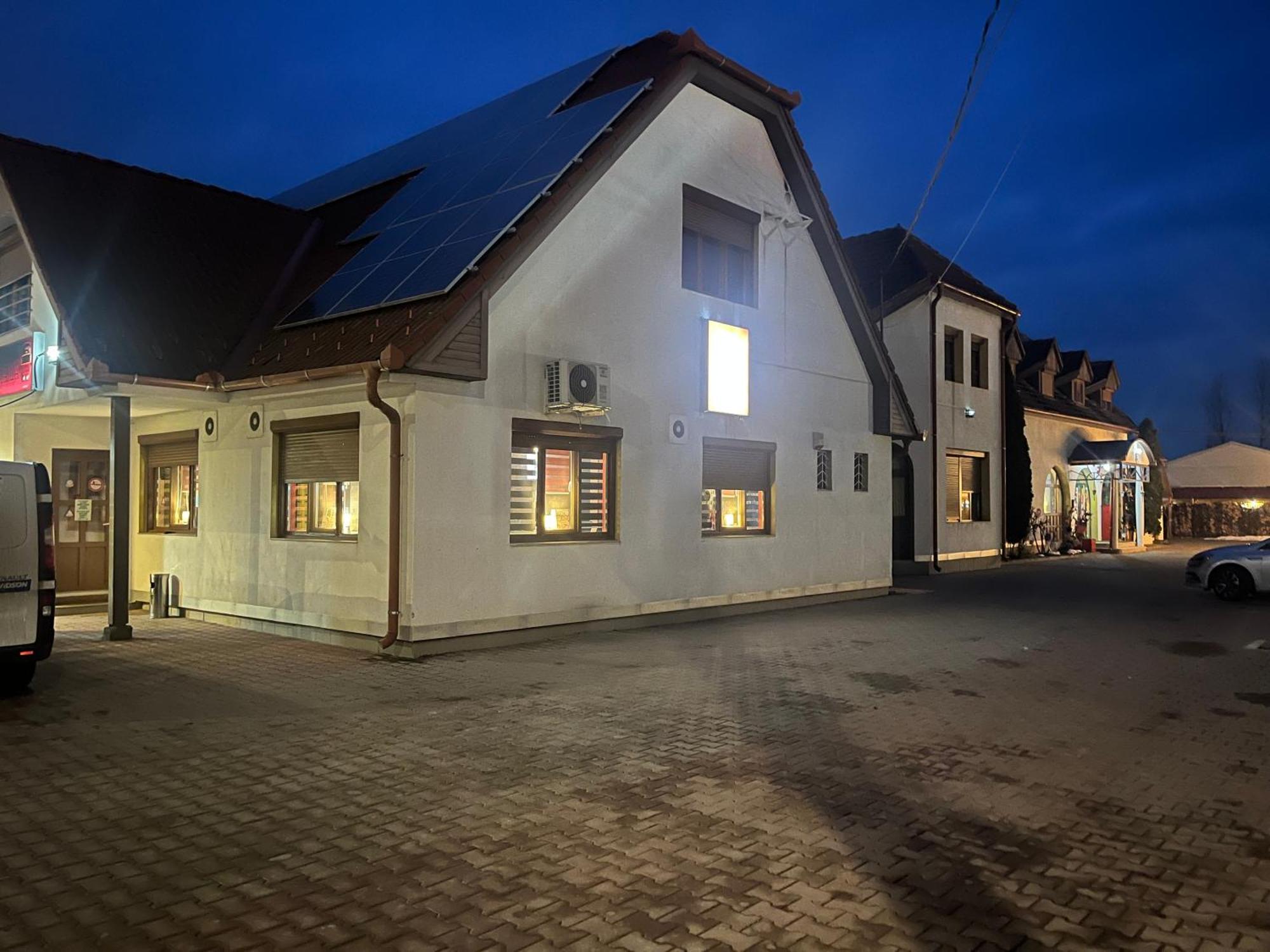 Prince Hotel Miercurea Ciuc Exteriör bild