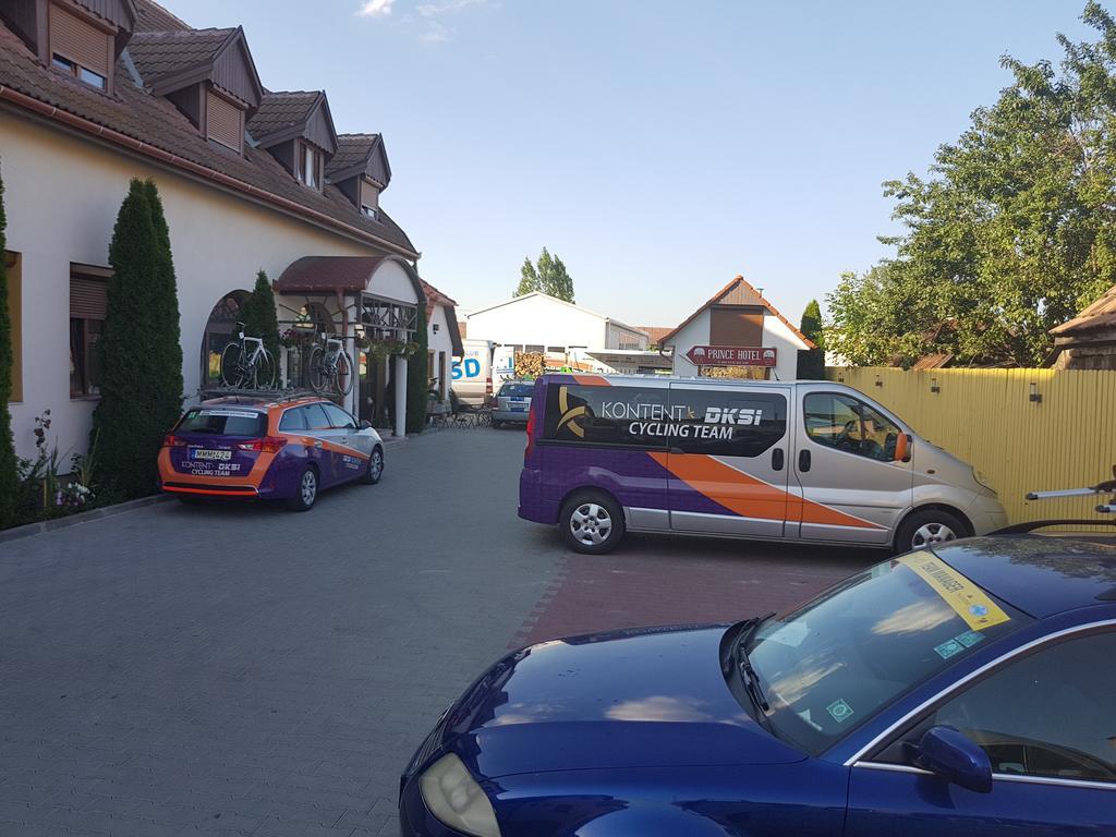 Prince Hotel Miercurea Ciuc Exteriör bild